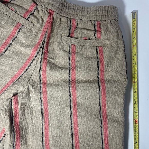 Casual Tan and Red Striped Shorts - Picture 4 of 6